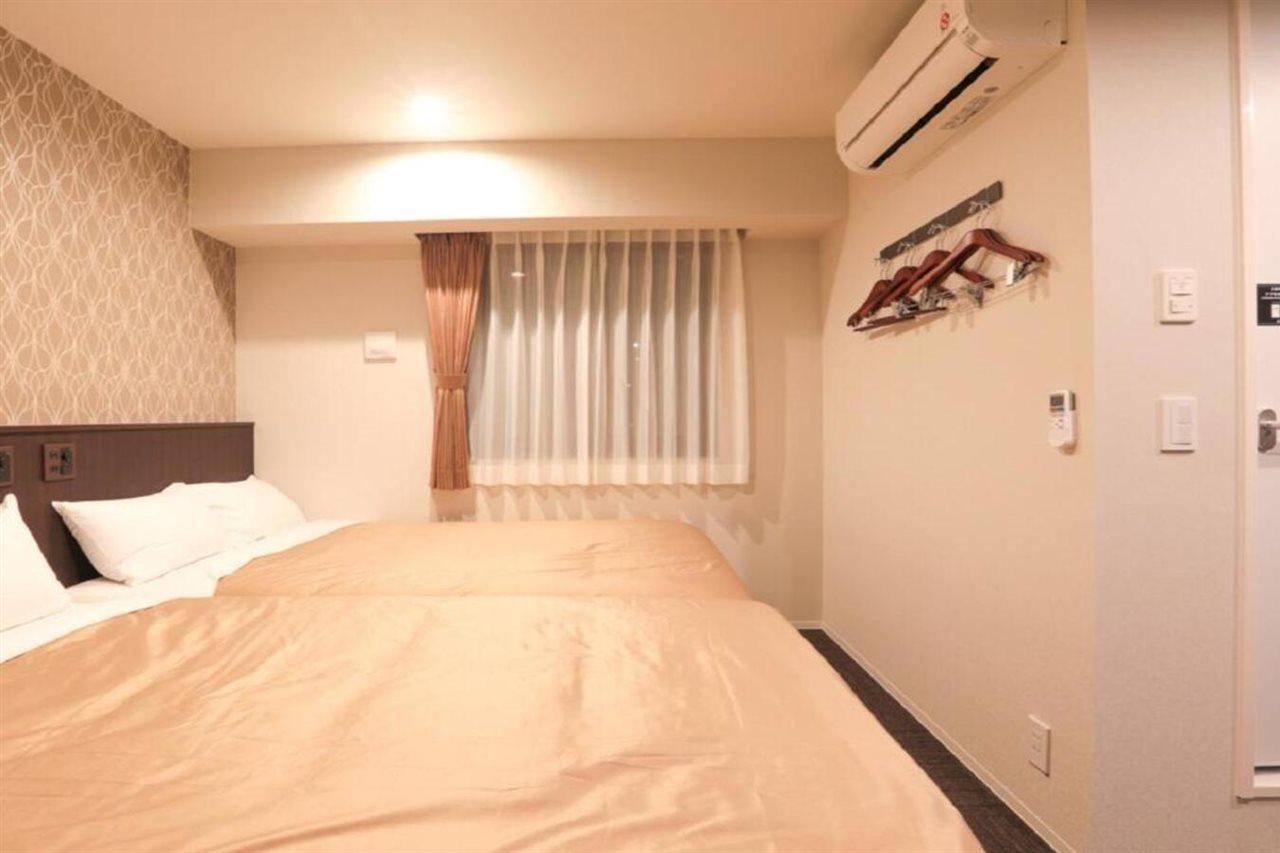 Hotel Livemax Shinyokohama Yokohama  Exterior photo